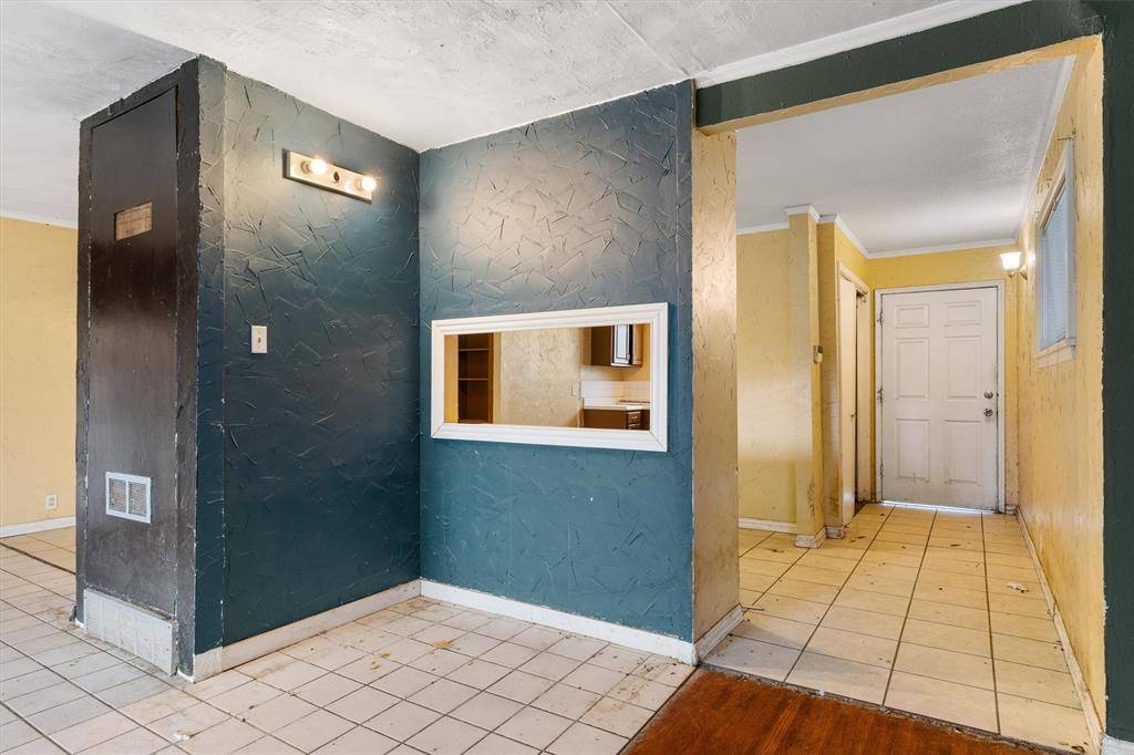 Arlington, TX 76010,1905 Reever Street