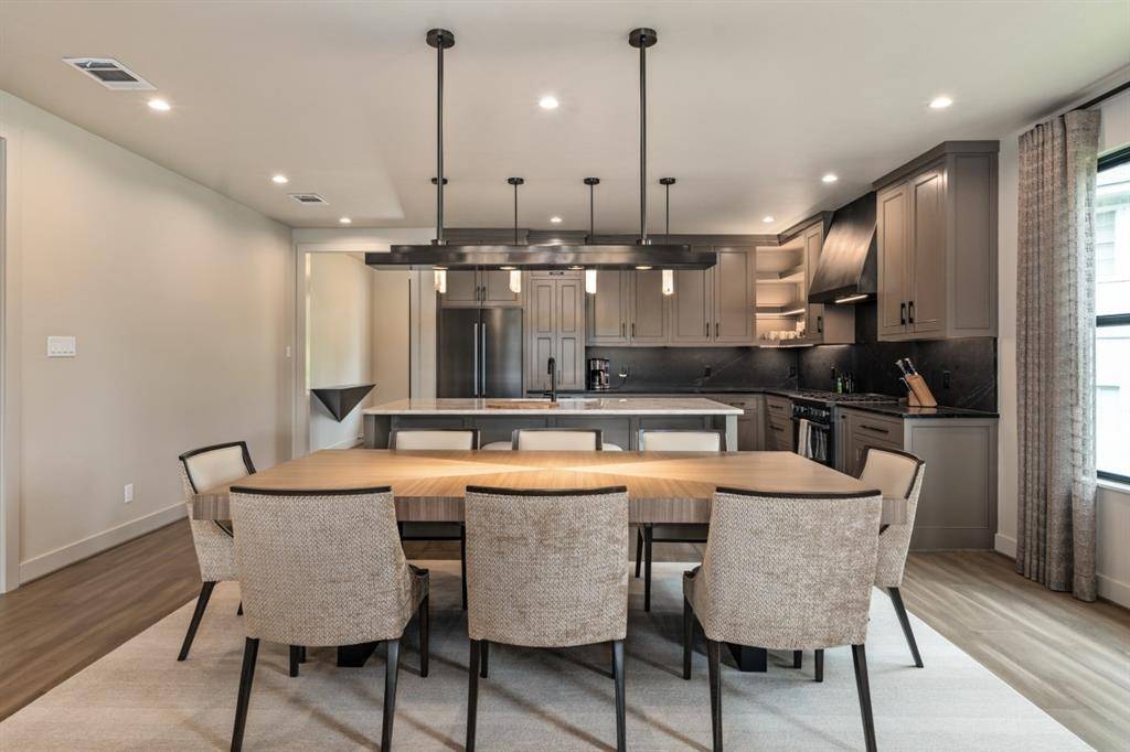 Mabank, TX 75156,120 Meandering Way