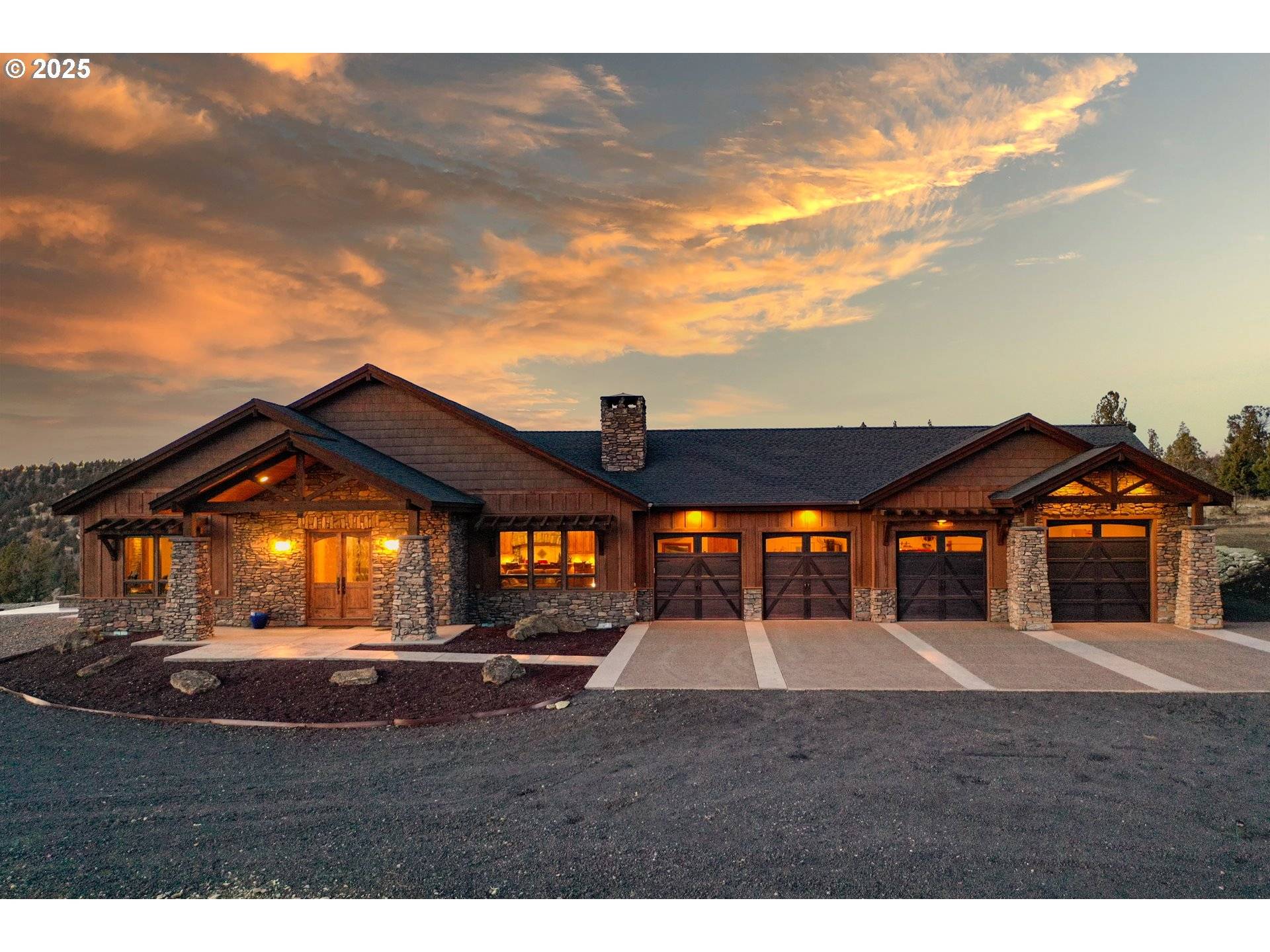 Prineville, OR 97754,5907 NE TIMBER LN