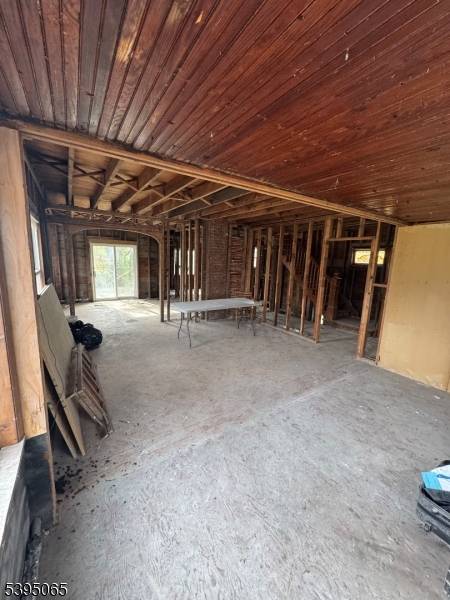 Ridgefield Boro, NJ 07657,898 Lancaster Rd