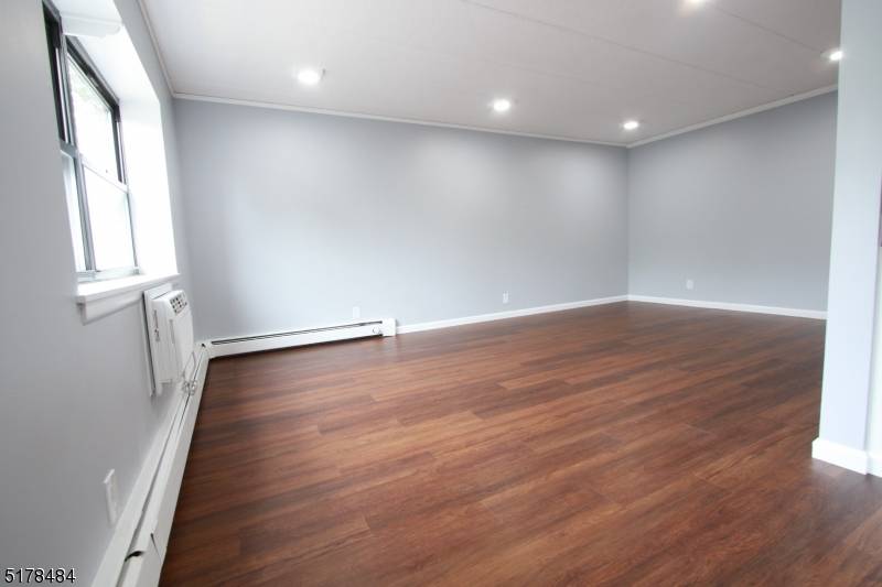 Millburn Twp., NJ 07041,149 Main St #3C