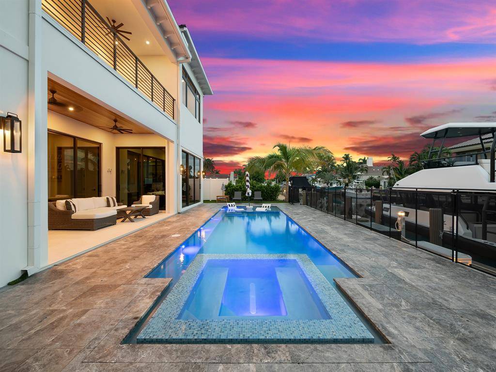 Lighthouse Point, FL 33064,2420 NE 48th St