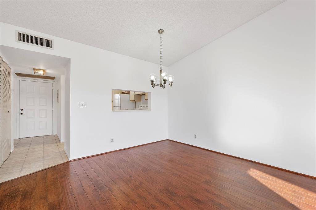 Margate, FL 33063,3051 Holiday Springs Blvd #204