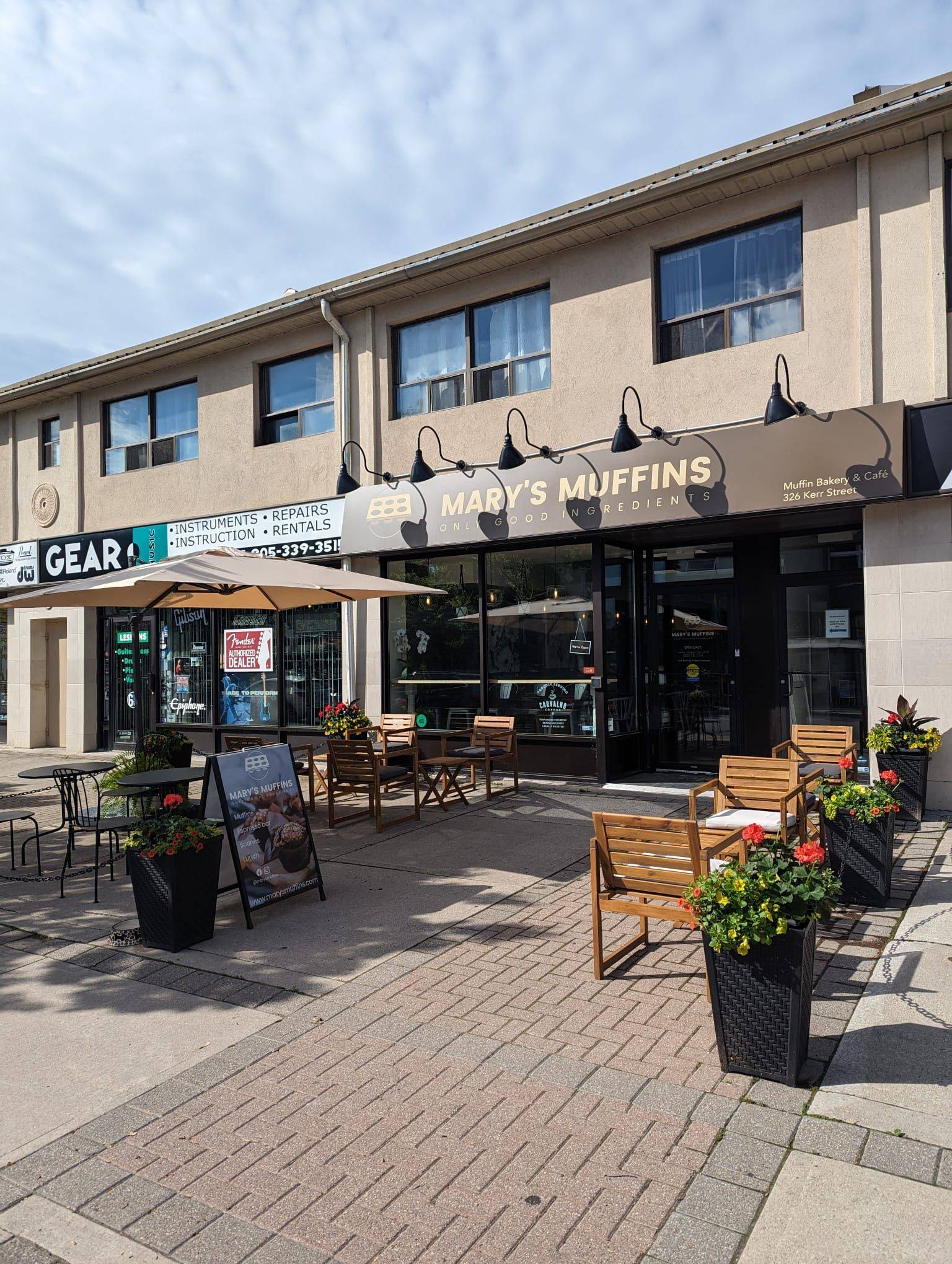 Oakville, ON L6K 3B5,326 Kerr ST