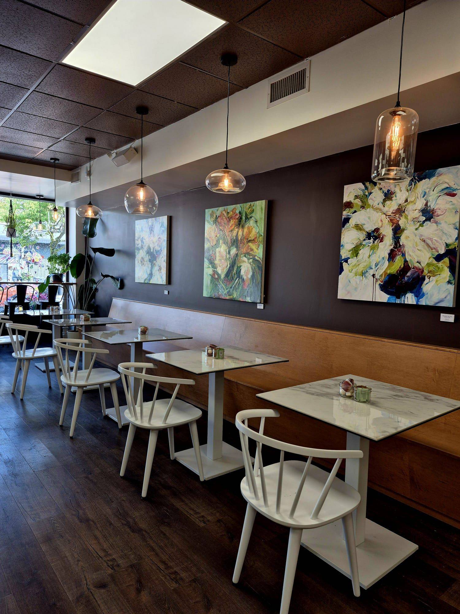 Oakville, ON L6K 3B5,326 Kerr ST