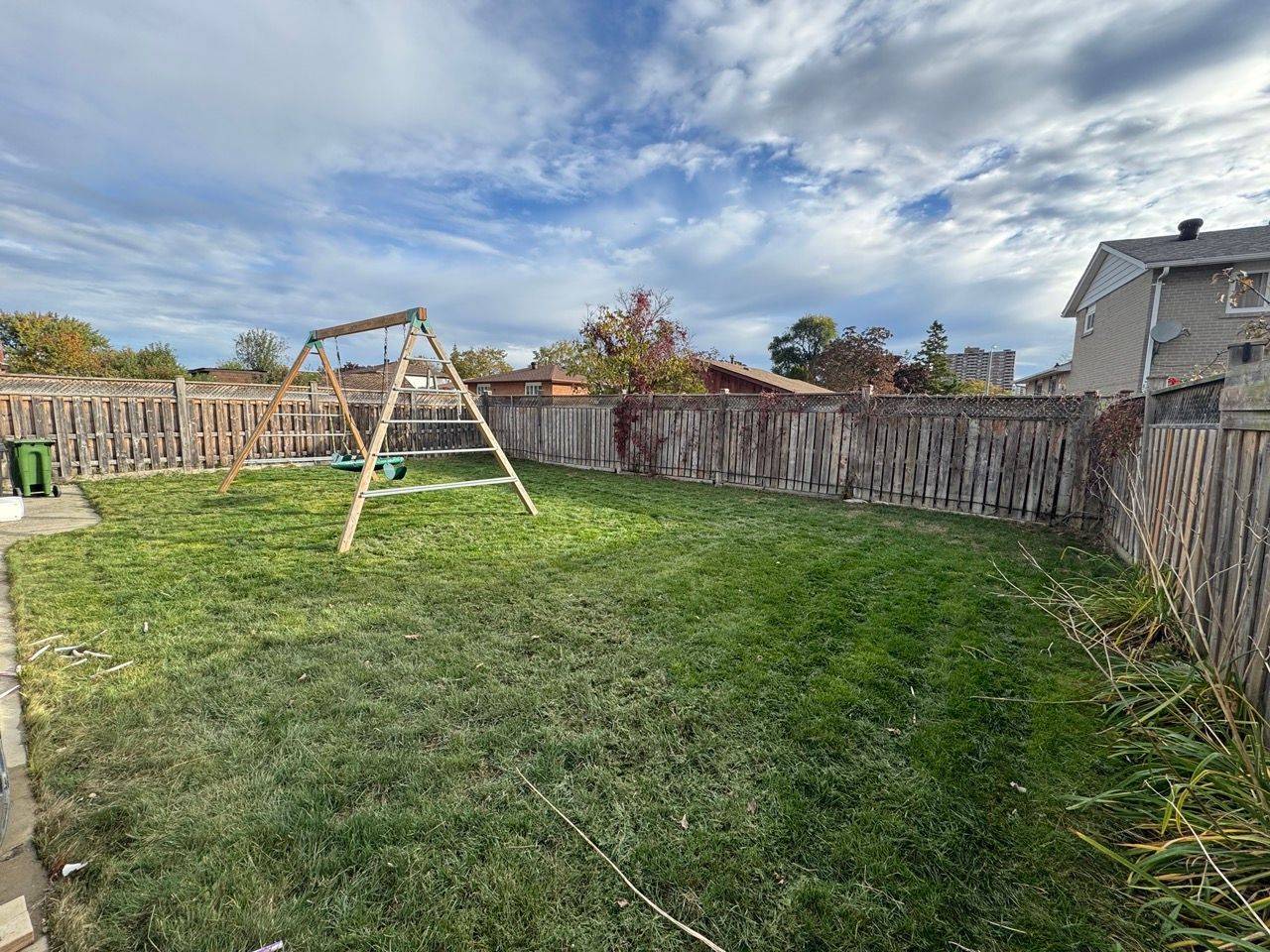 Toronto W10, ON M9V 3N6,15 Vange CRES