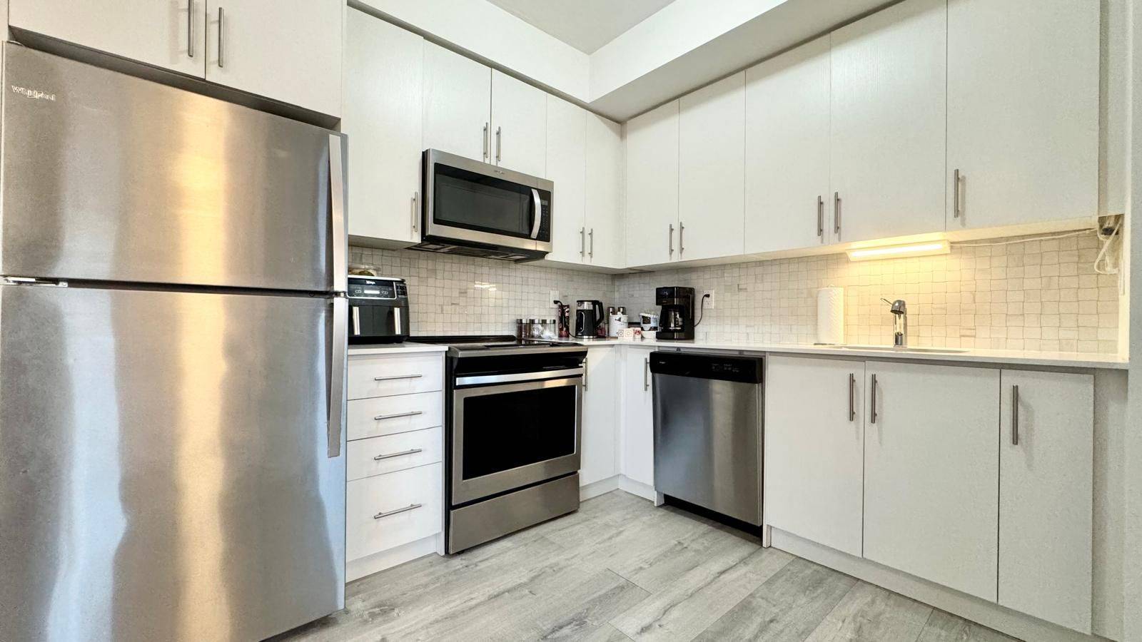 Mississauga, ON L5L 0B8,3472 Widdicombe WAY #13