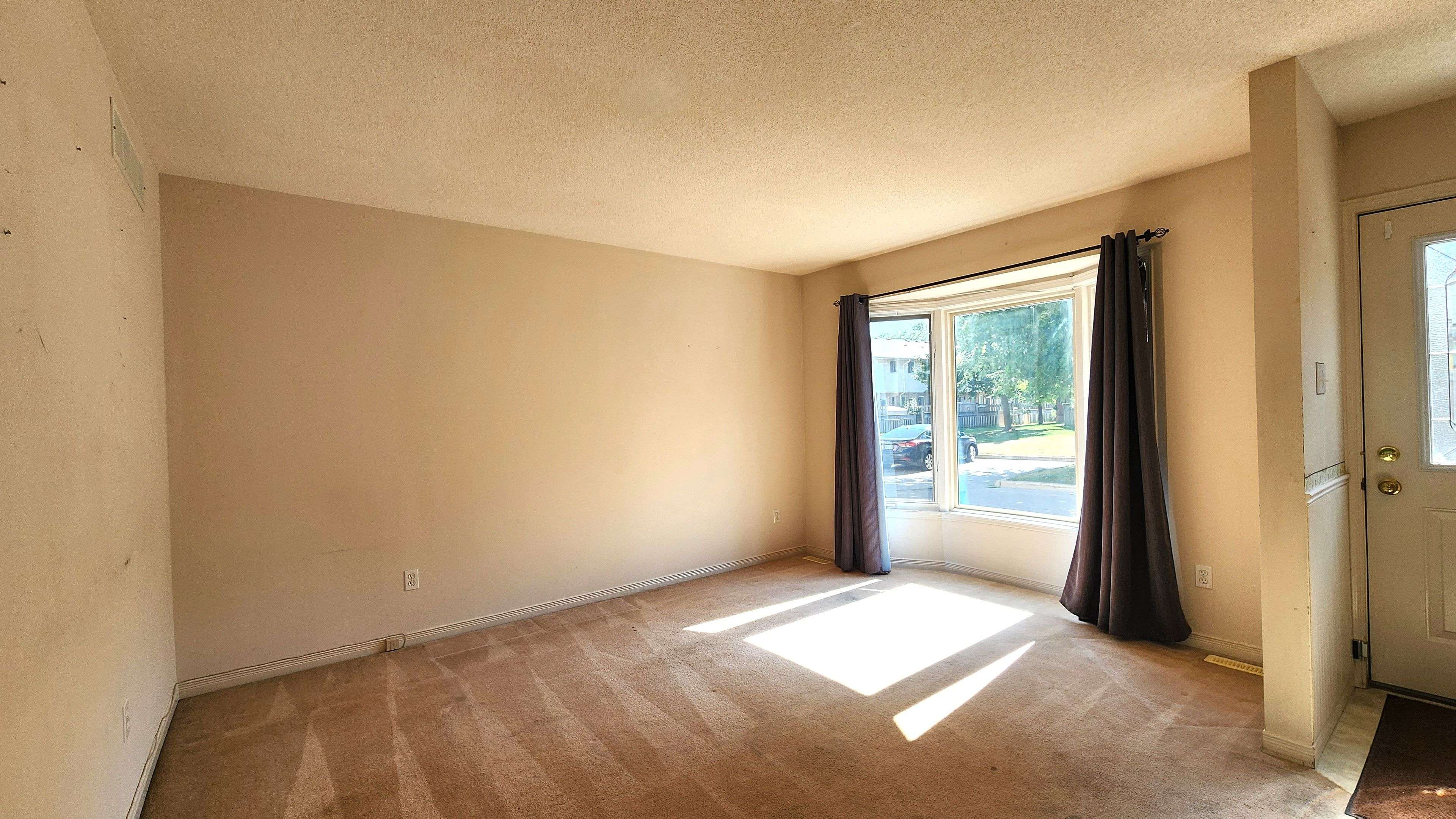 London East, ON N5W 2V7,40 Burslem ST #7