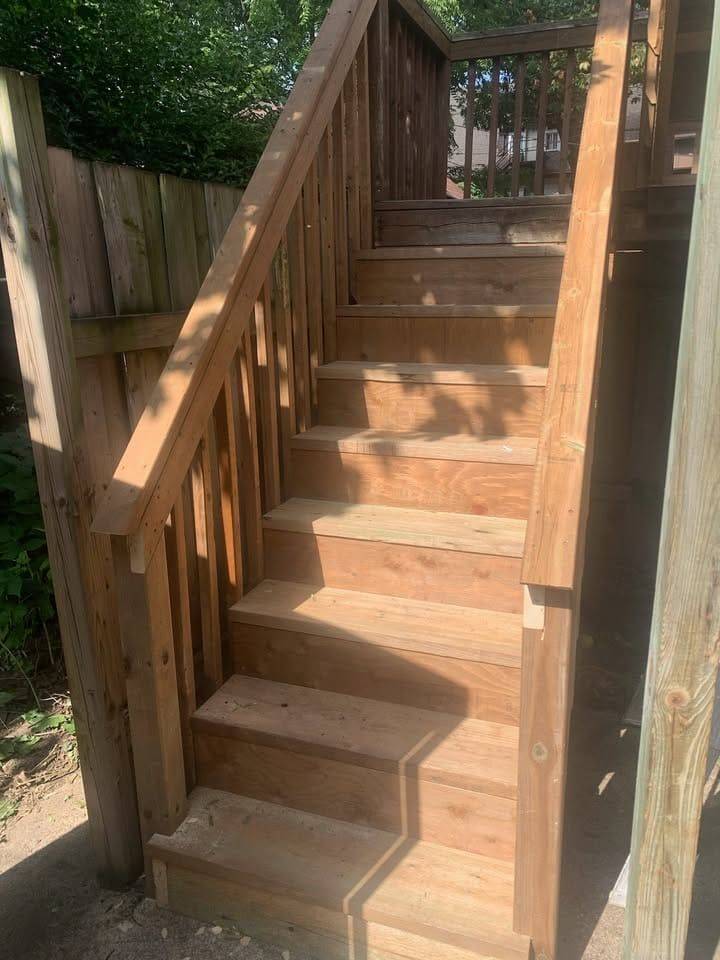 Hamilton, ON L8M 2M7,16 Eastbourne AVE #Upper