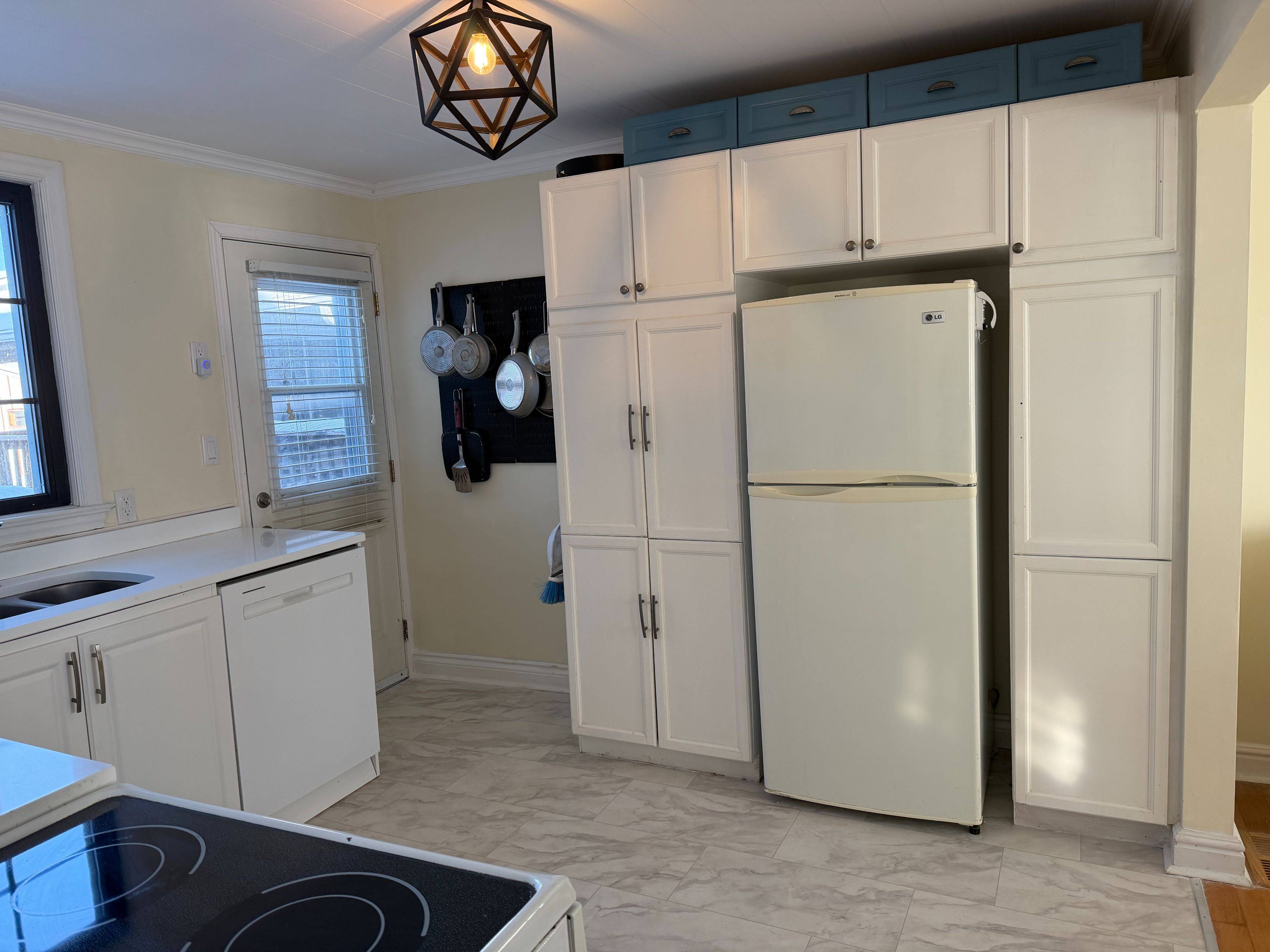 Cobourg, ON K9A 1R5,246 Lake ST