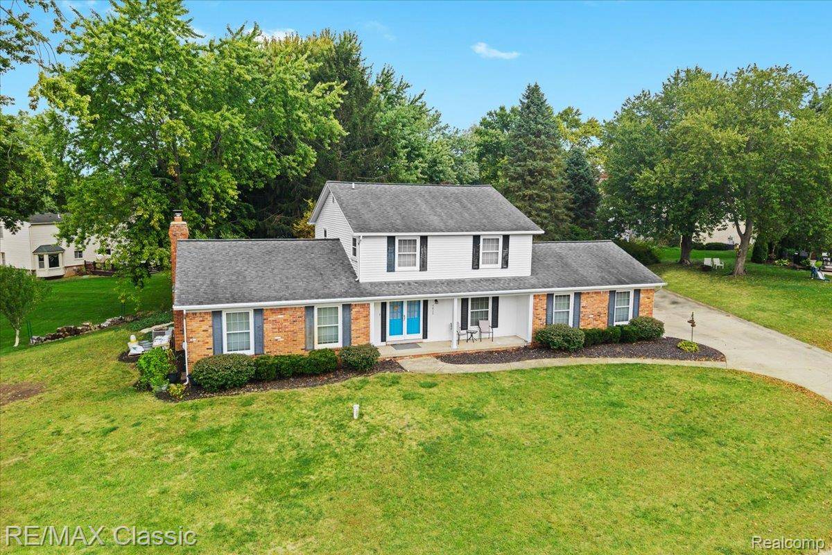 Commerce Twp, MI 48382,4815 Ravinewood DR