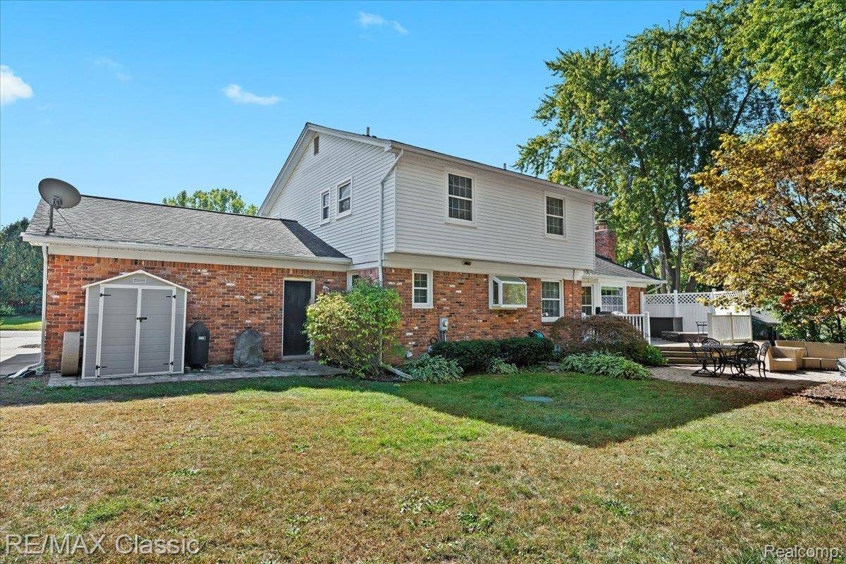 Commerce Twp, MI 48382,4815 Ravinewood DR