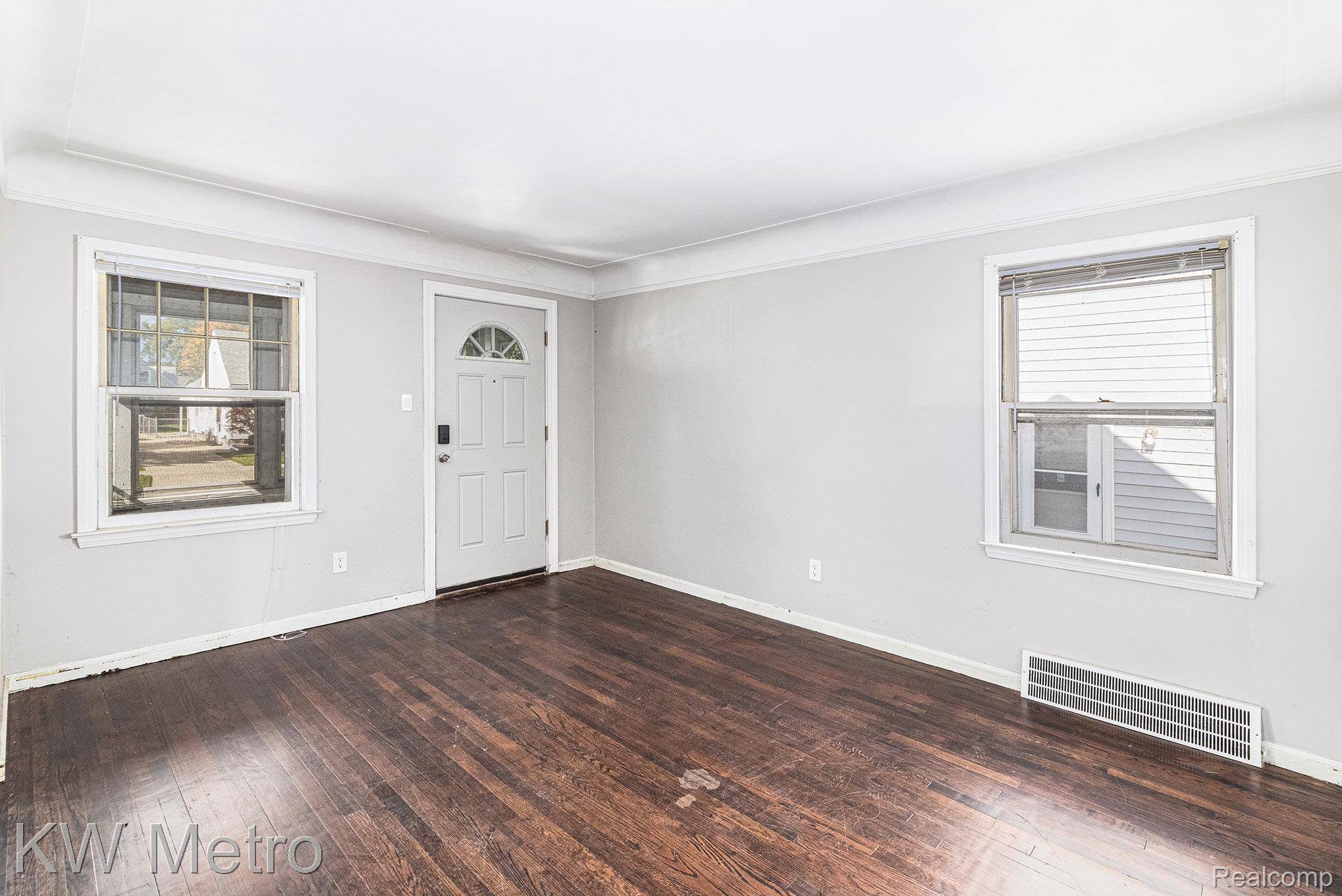 Redford, MI 48239,9640 Nathaline