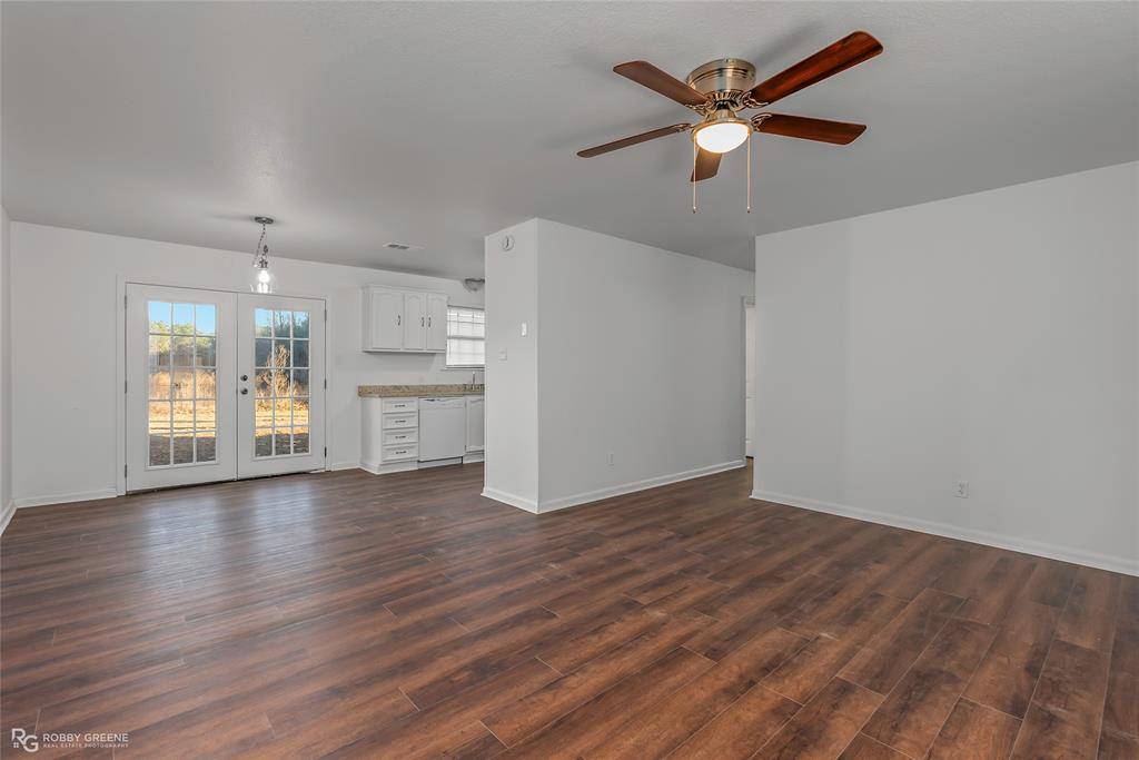 Vivian, LA 71082,15421 Old Atlanta Road