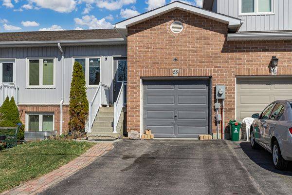 Oshawa, ON L1H 0B7,58 Avenue ST #Upper