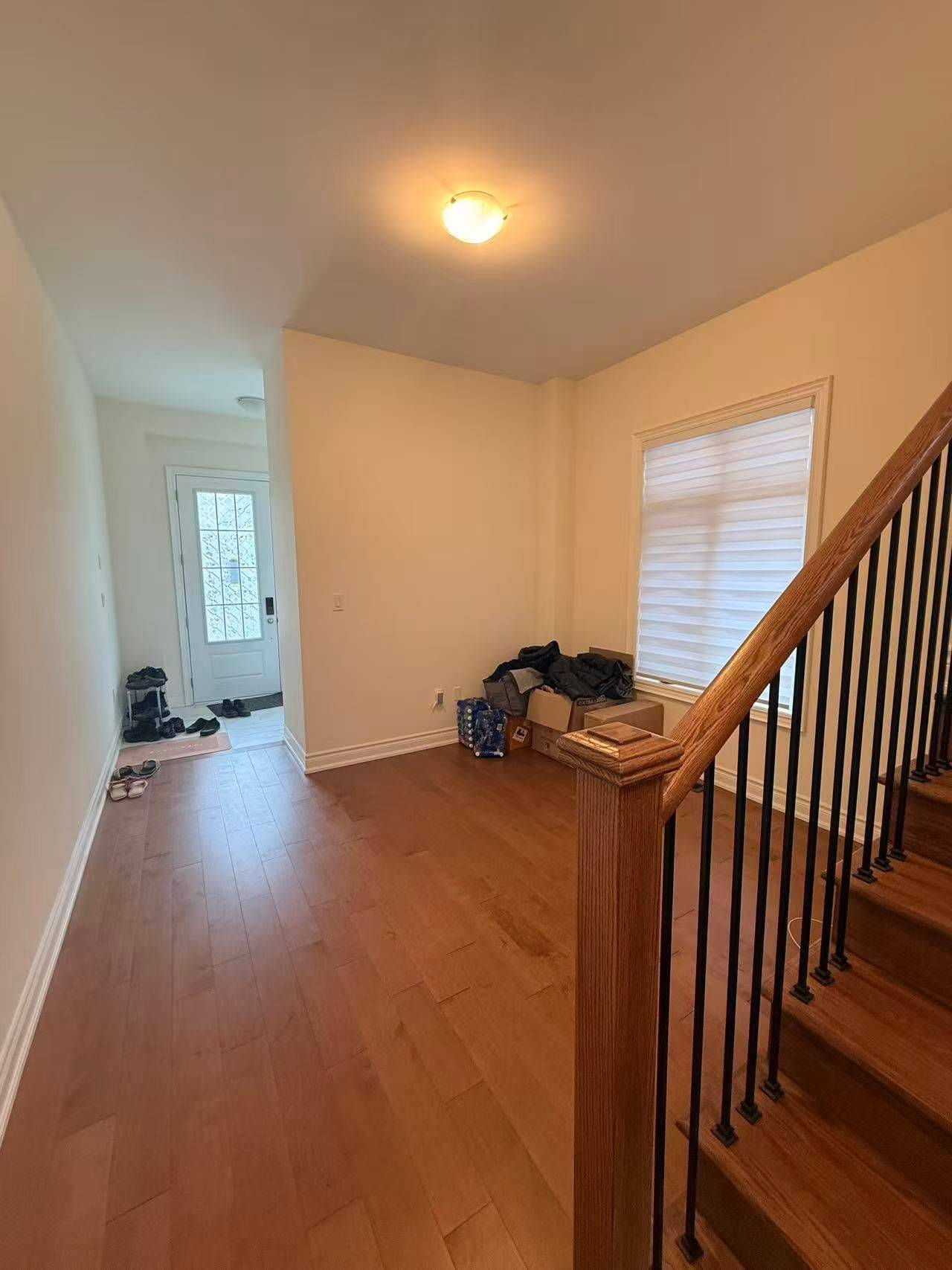 Markham, ON L6C 1N3,196 Leslie Richards ST