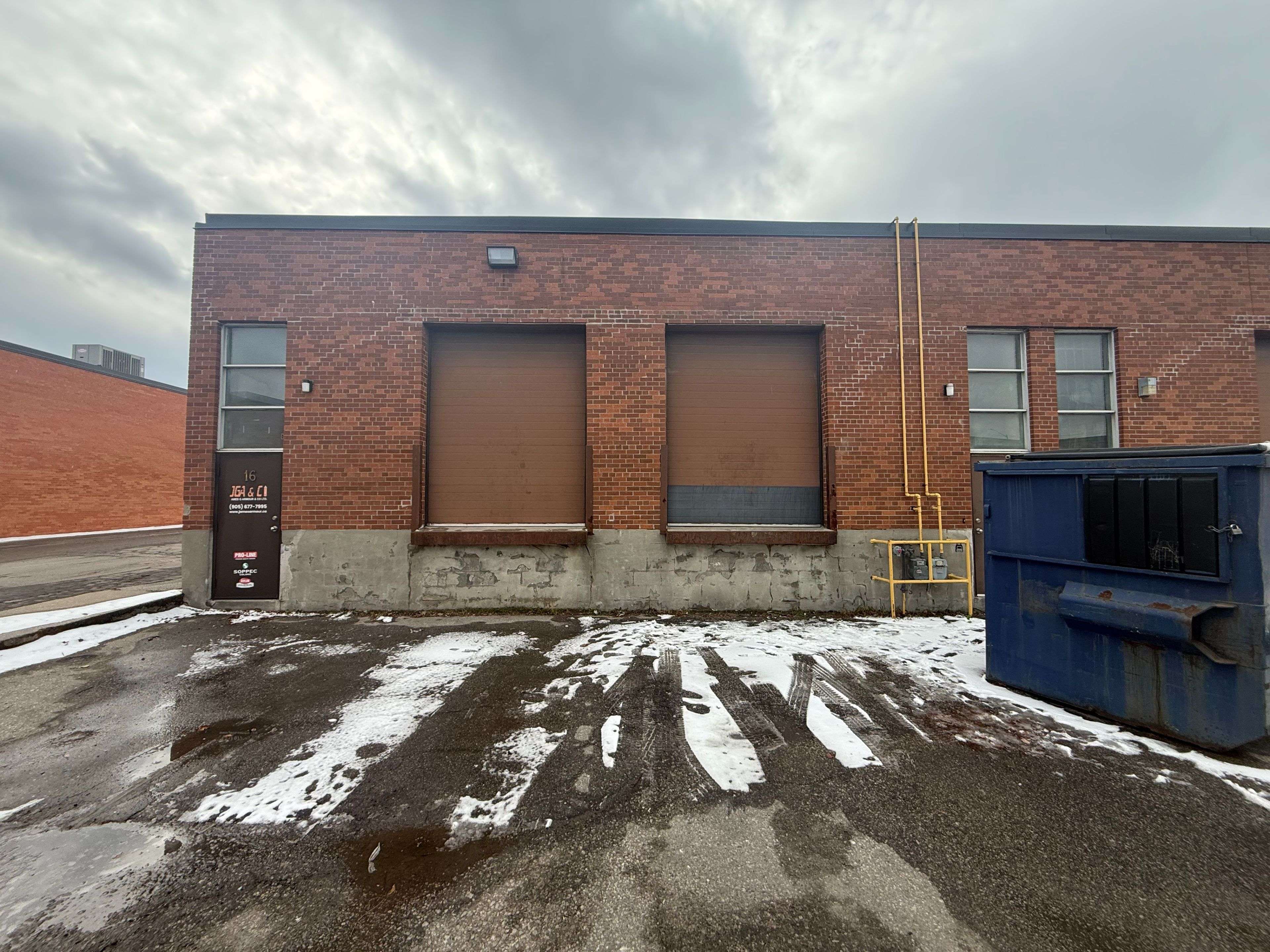 Mississauga, ON L5S 1G7,2460 Anson DR W #15&16