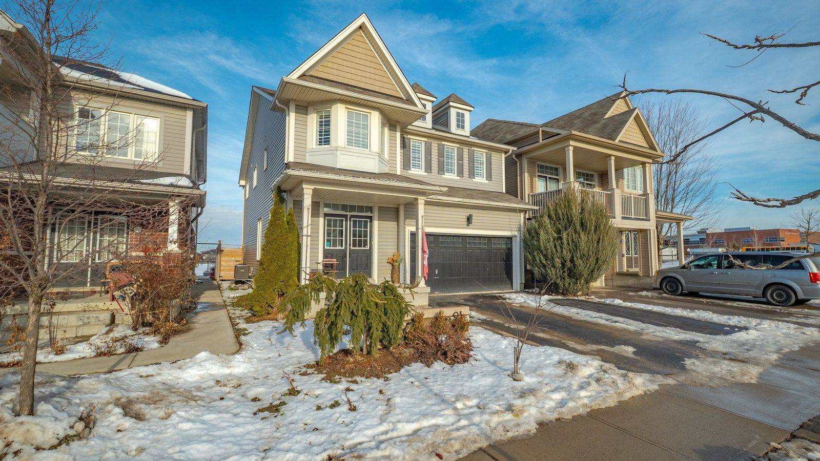 Brantford, ON N3T 0K5,93 Gillespie DR