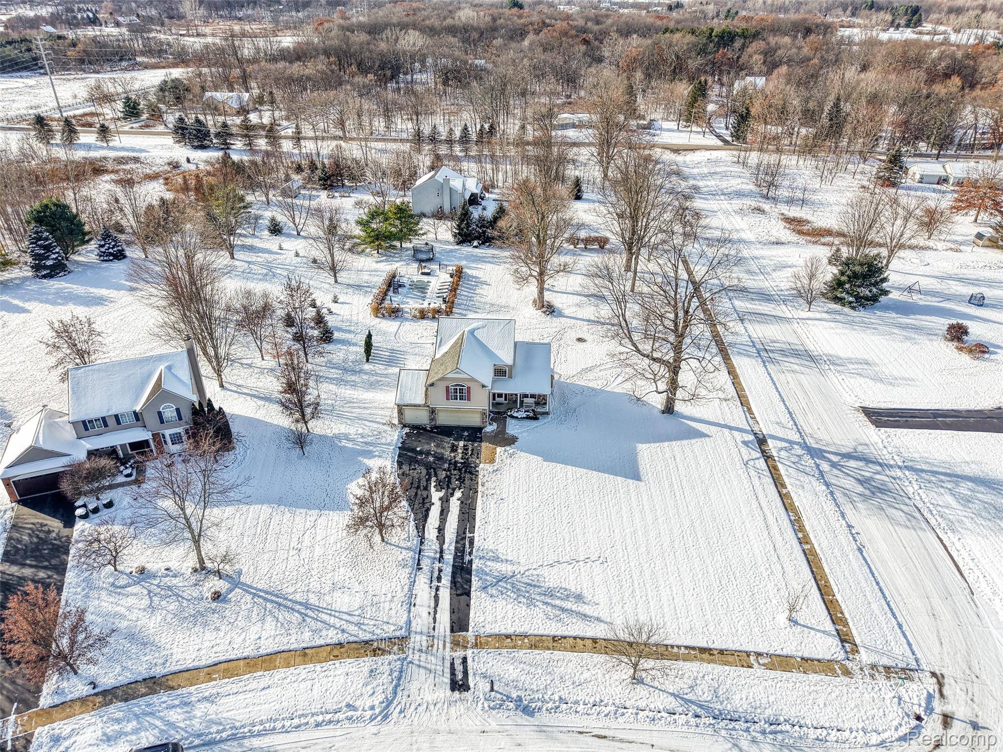 Howell, MI 48843,2686 Magnolia Garden DR