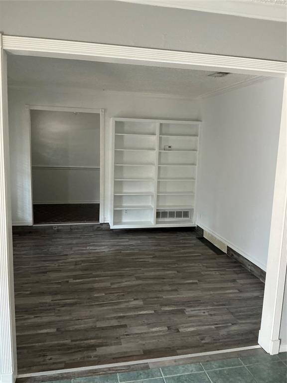 Arlington, TX 76016,4715 Lester Drive