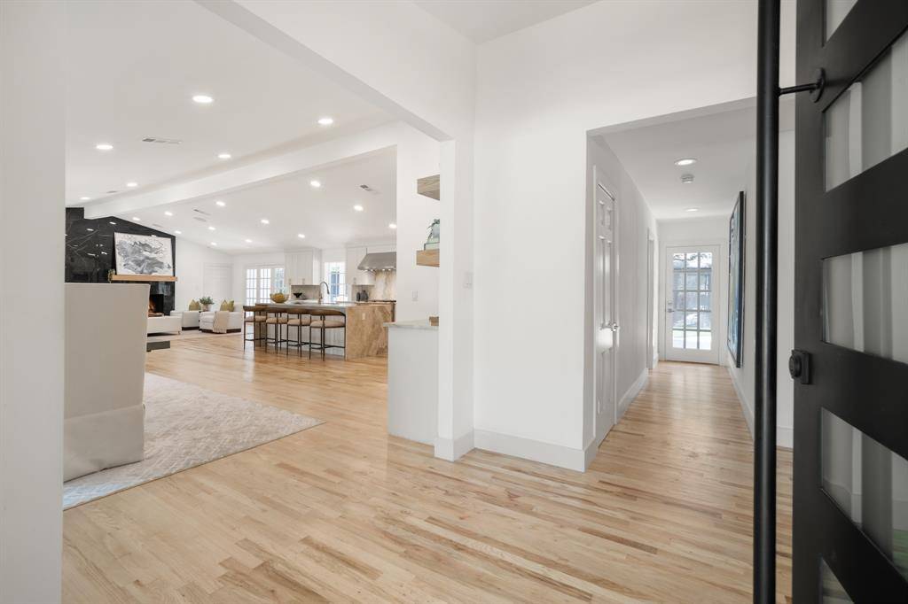 Dallas, TX 75229,4336 Irvin Simmons Drive