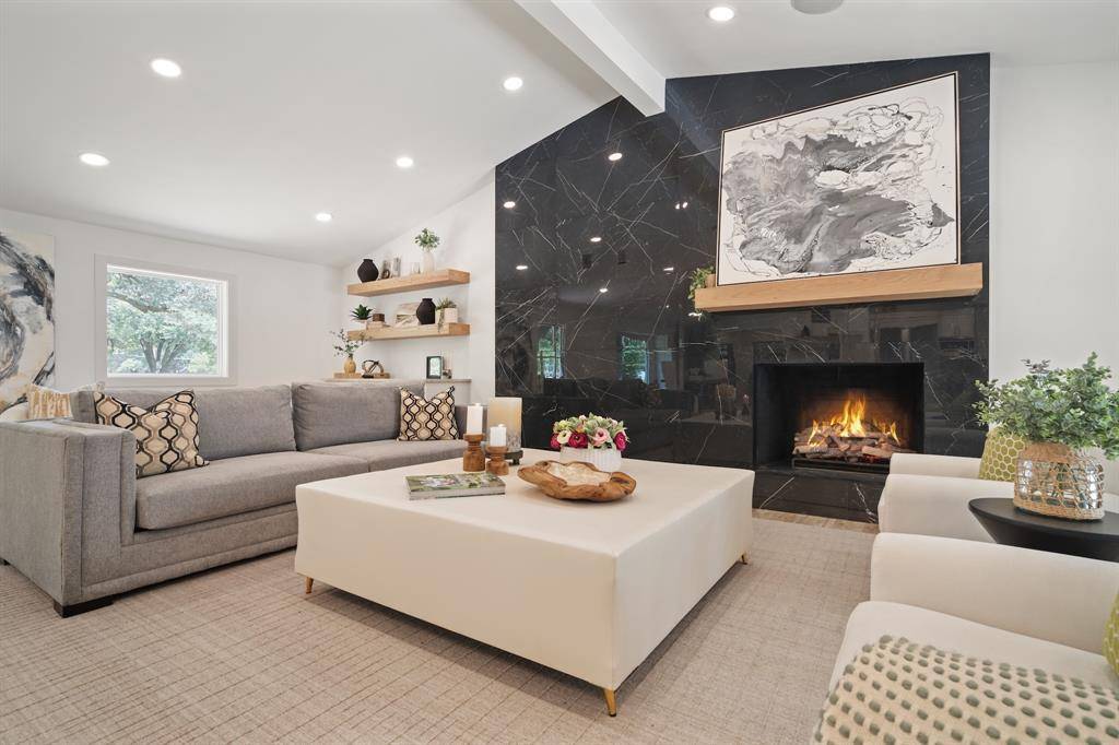 Dallas, TX 75229,4336 Irvin Simmons Drive