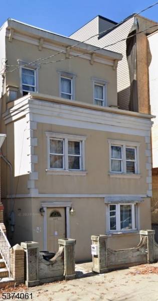 Jersey City, NJ 07307,863 Summit Ave