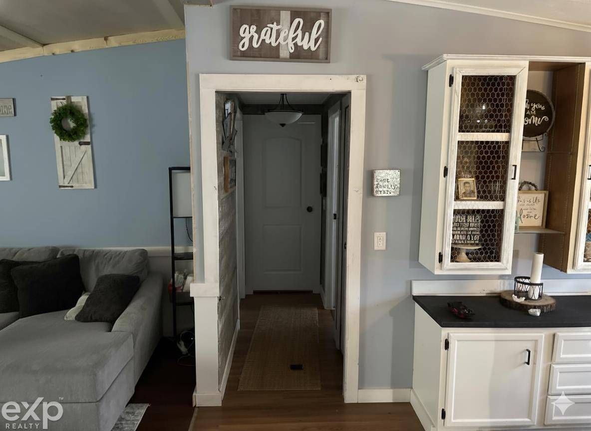 Marysville, MI 48040,50 Mack AVE