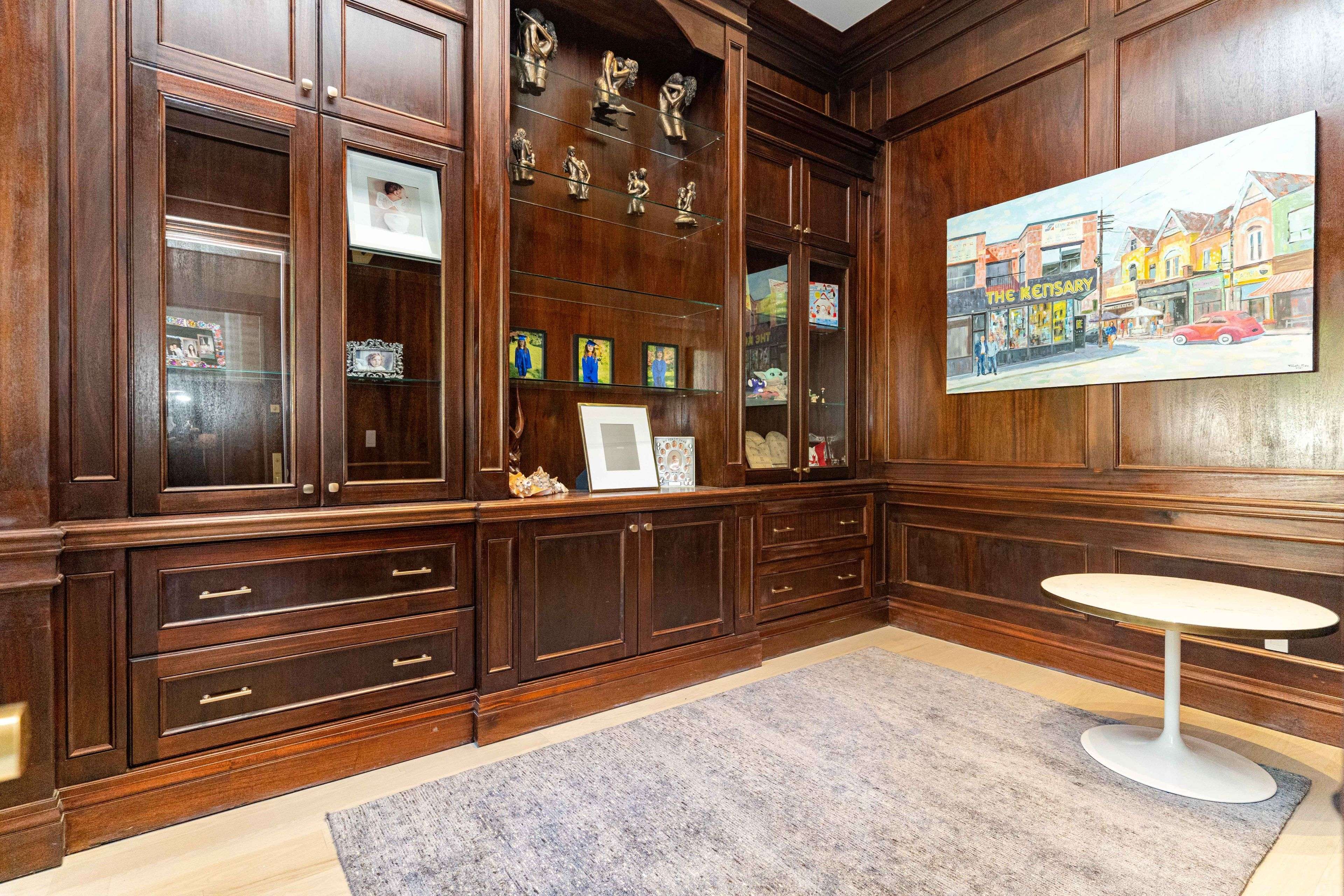 Toronto C04, ON M5M 2L5,377 Brooke AVE