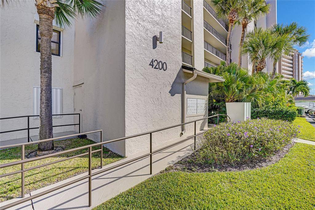 Fort Pierce, FL 34949,4200 N Highway A1a #1112