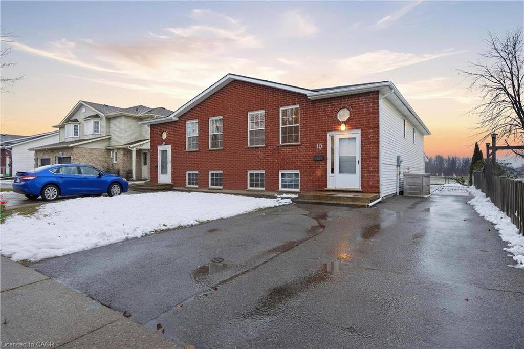 Welland, ON L3C 7C9,10 Woodland DR