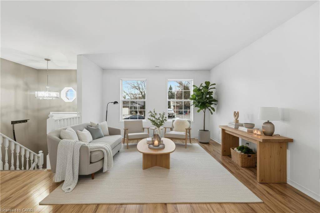 Welland, ON L3C 7C9,10 Woodland DR