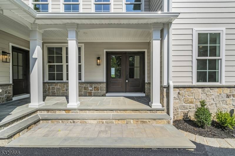 Madison Boro, NJ 07940,142 Ridgedale Ave