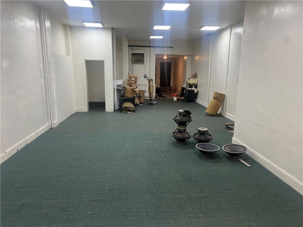 Brooklyn, NY 11212,1056 Rutland RD