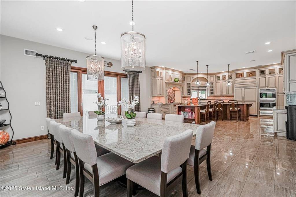 Staten Island, NY 10307,140 Craig AVE