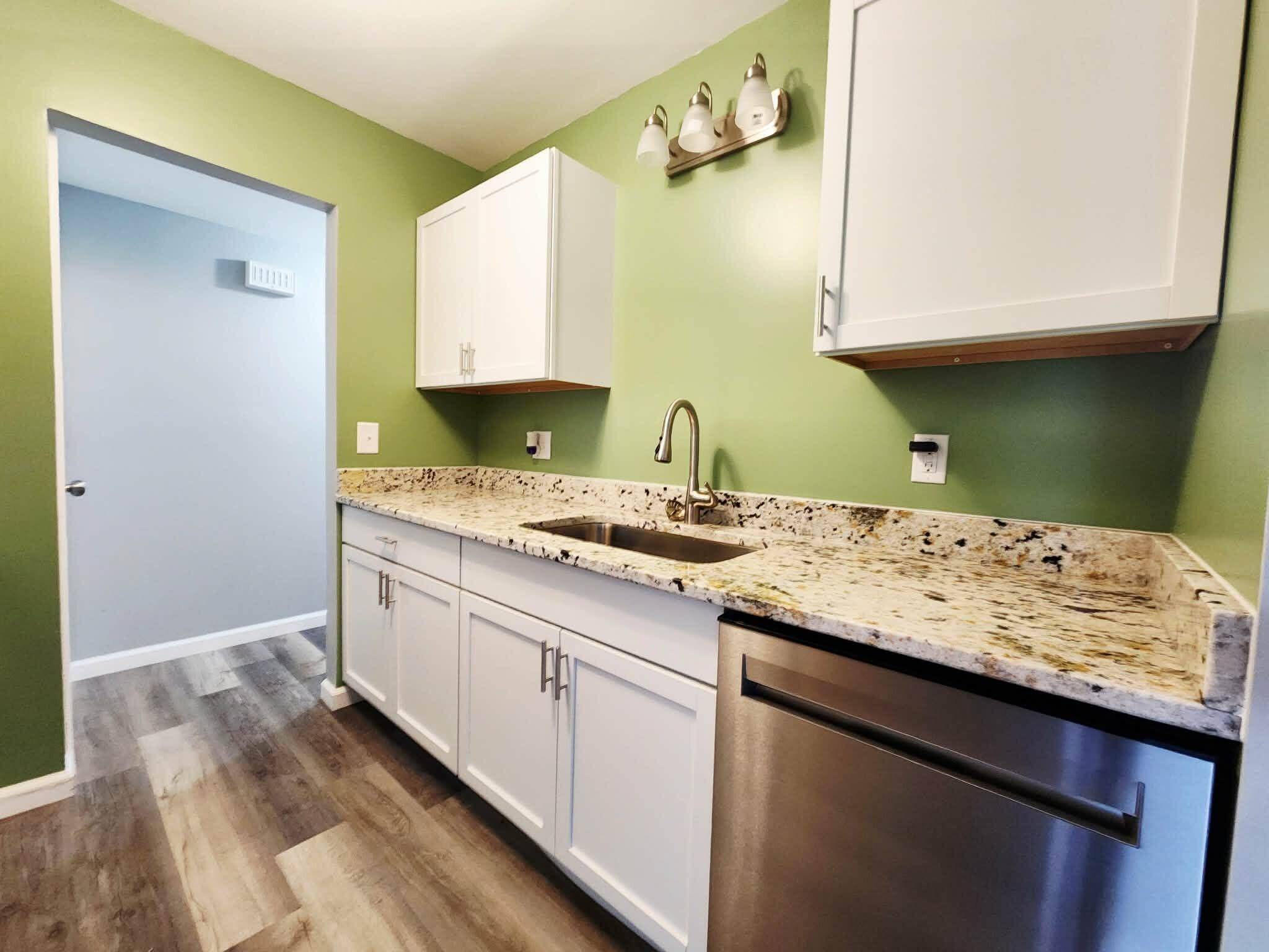 Jackson, MI 49201,1955 Westbrook DR