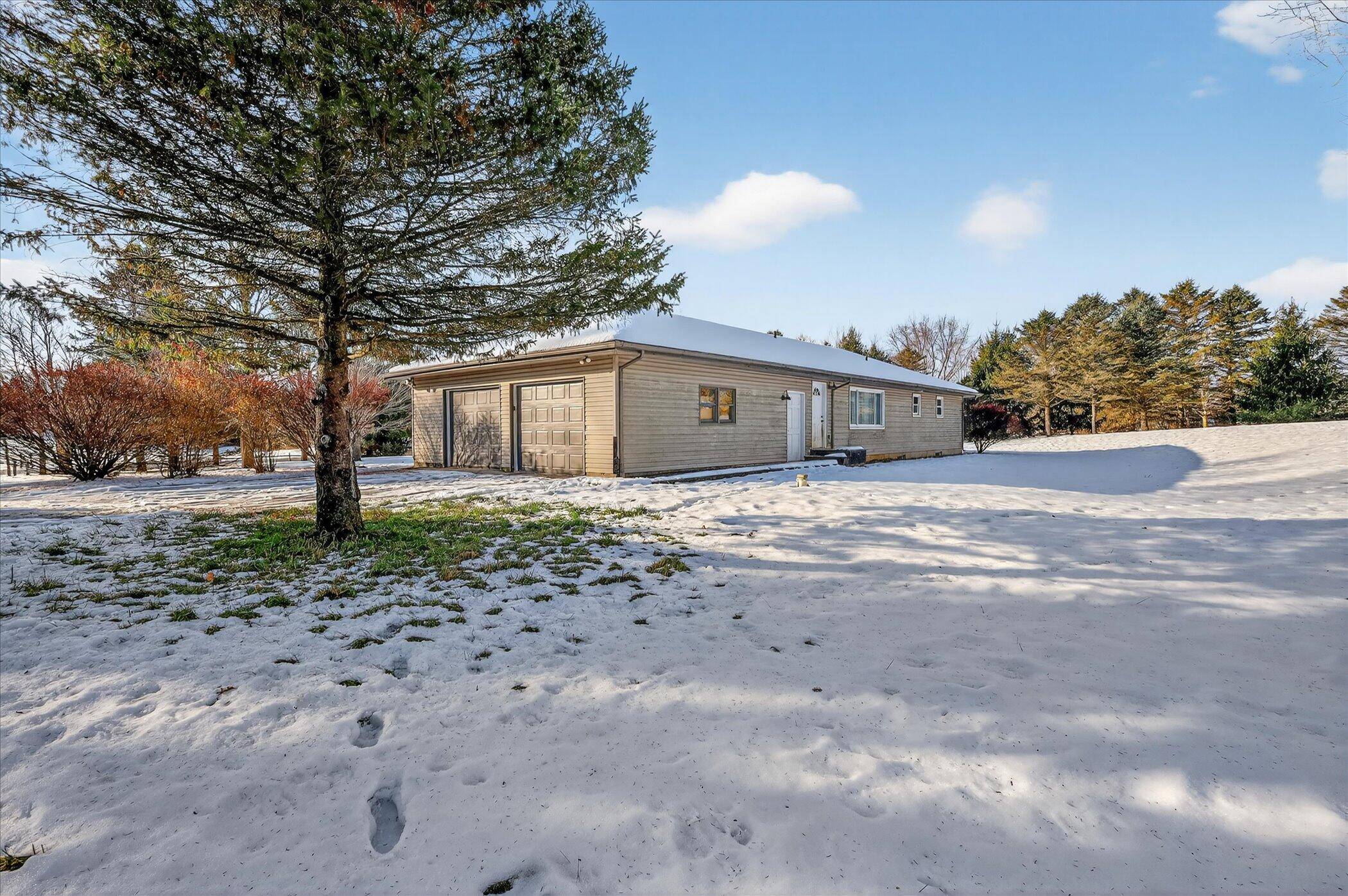 Grass Lake, MI 49240,13890 Sharon Valley RD