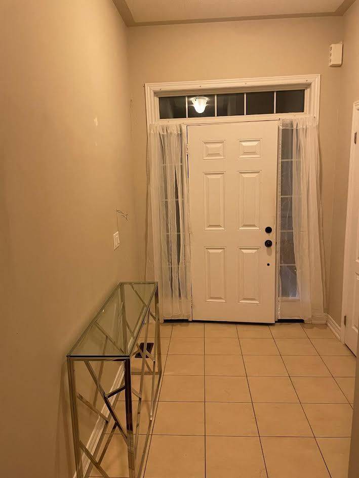 Caledon, ON L7C 3V8,26 Zephyr RD