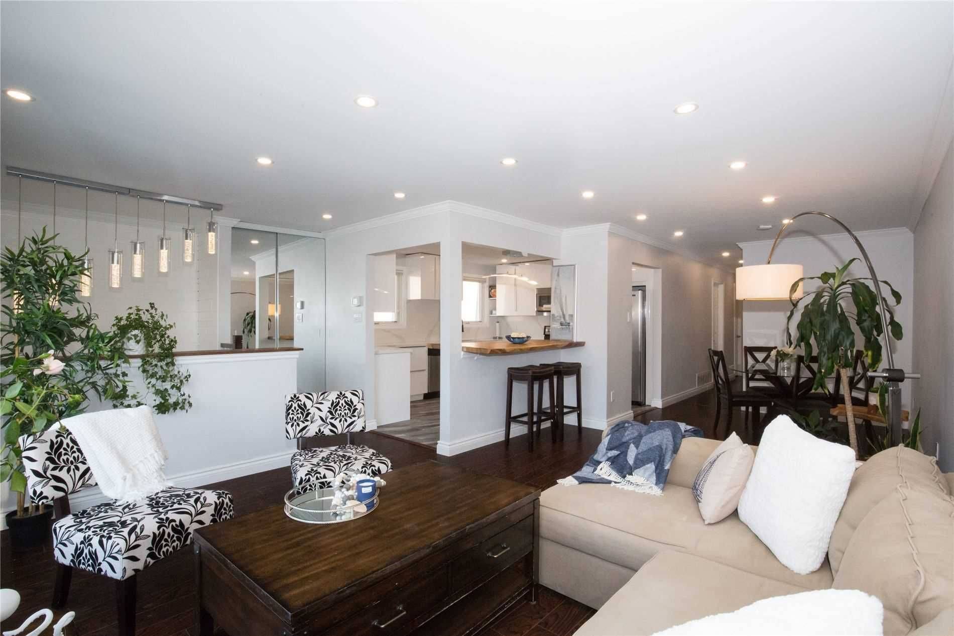 Burlington, ON L7M 1S1,3384 Hannibal RD