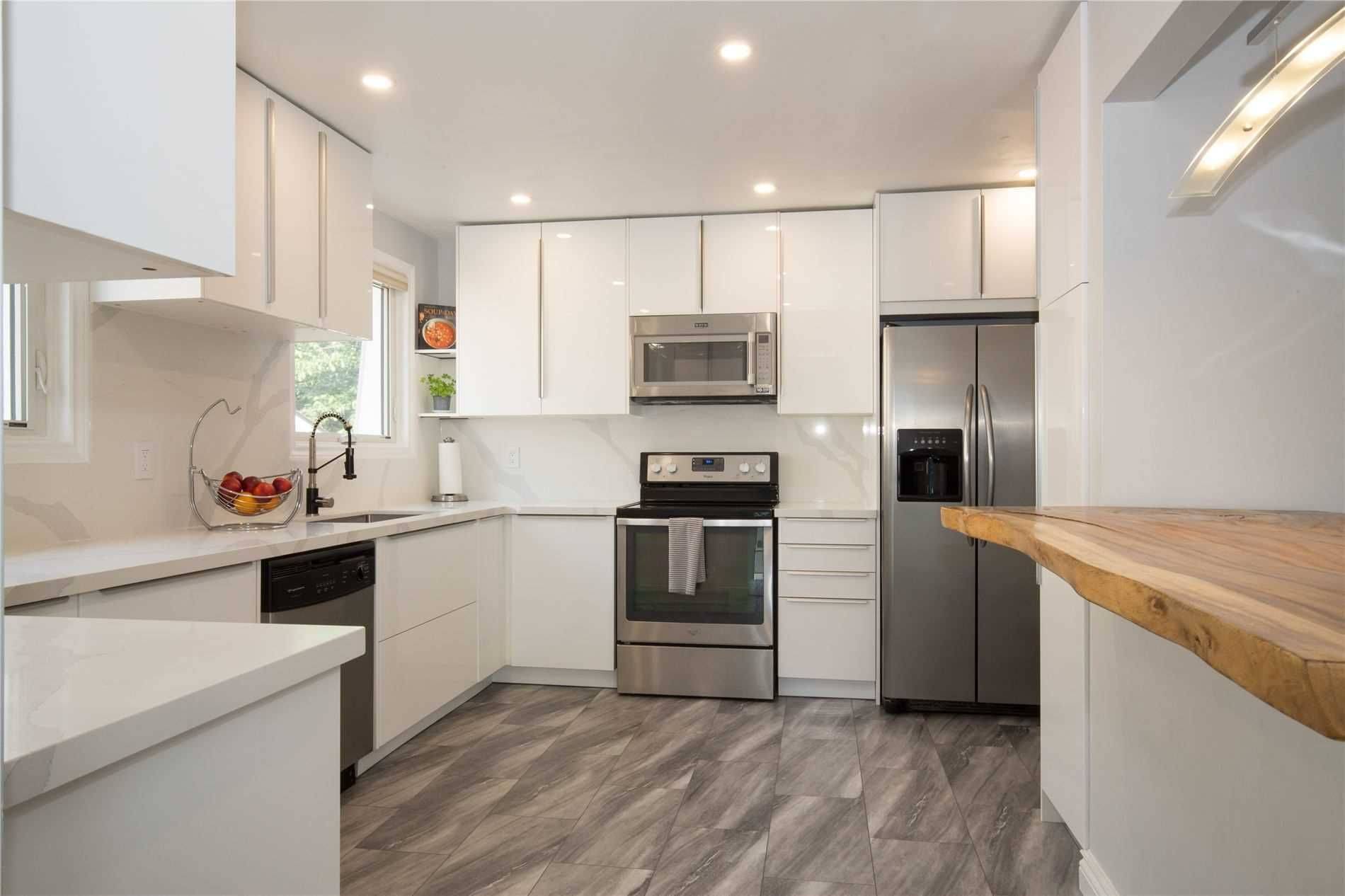 Burlington, ON L7M 1S1,3384 Hannibal RD