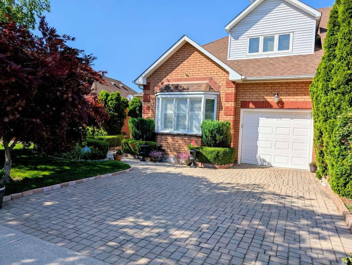 Grimsby, ON L3M 5K4,44 Morrison CRES