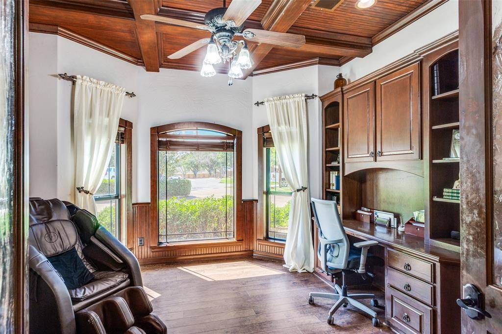 Runaway Bay, TX 76426,221 Hart Court