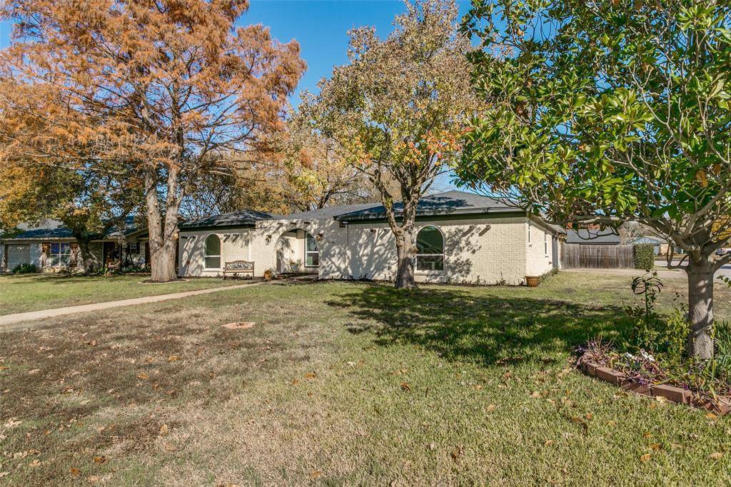North Richland Hills, TX 76180,5900 Field Stone Court