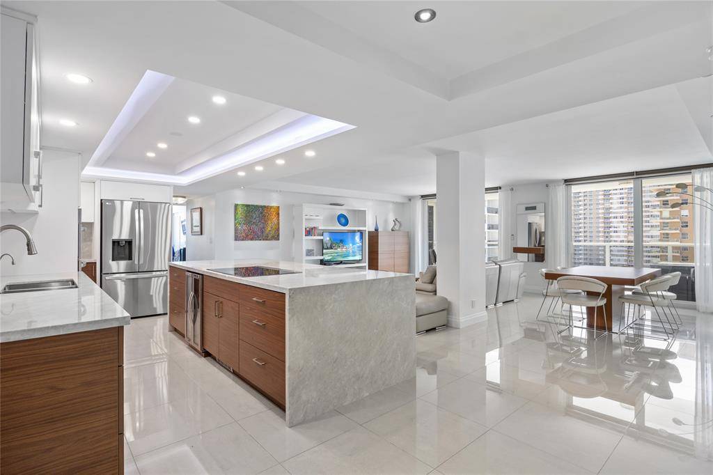 Hallandale Beach, FL 33009,1880 S Ocean Dr #TS306