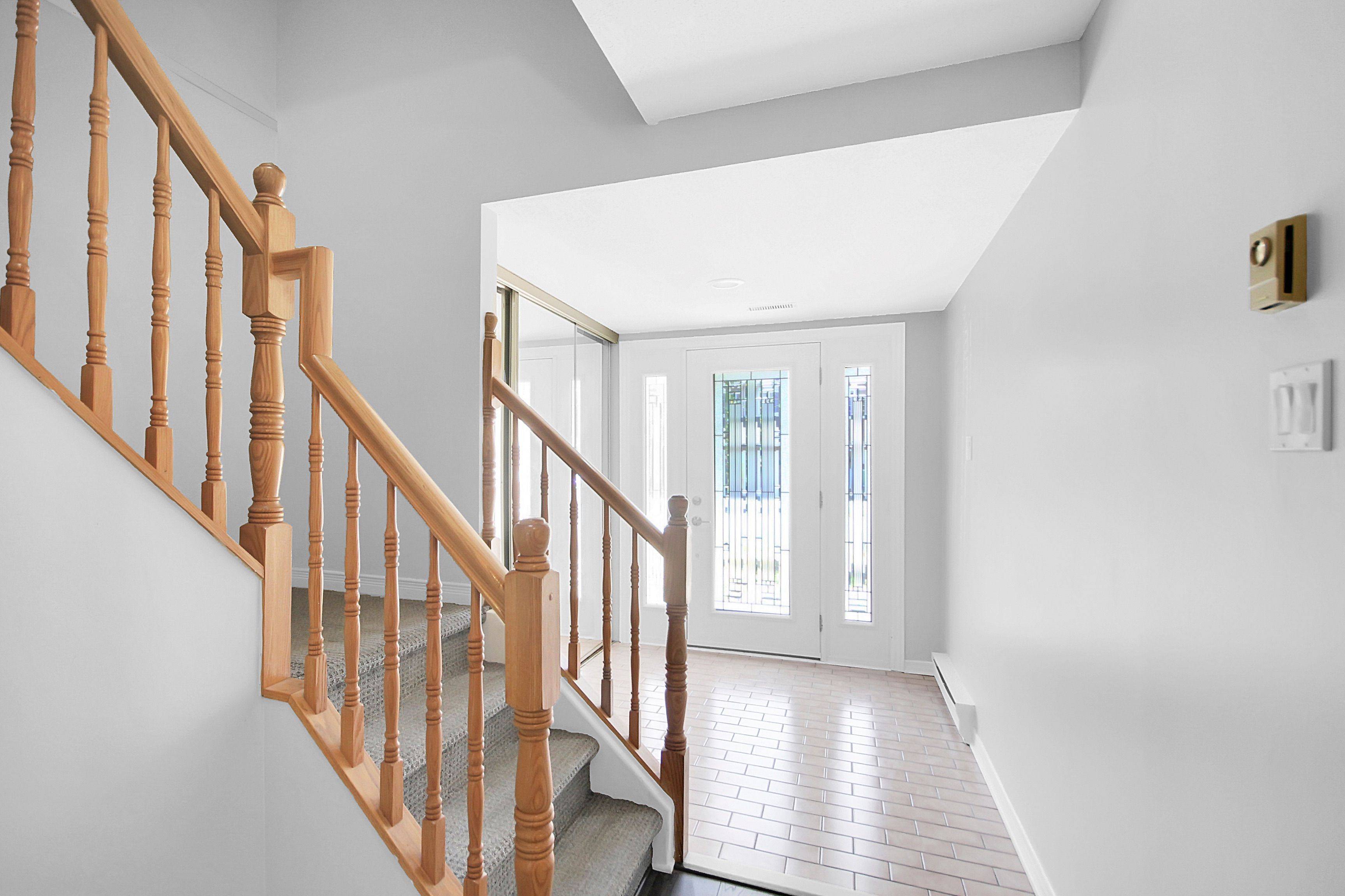 South Of Baseline To Knoxdale, ON K2G 5V3,7 Wrenwood CRES #4