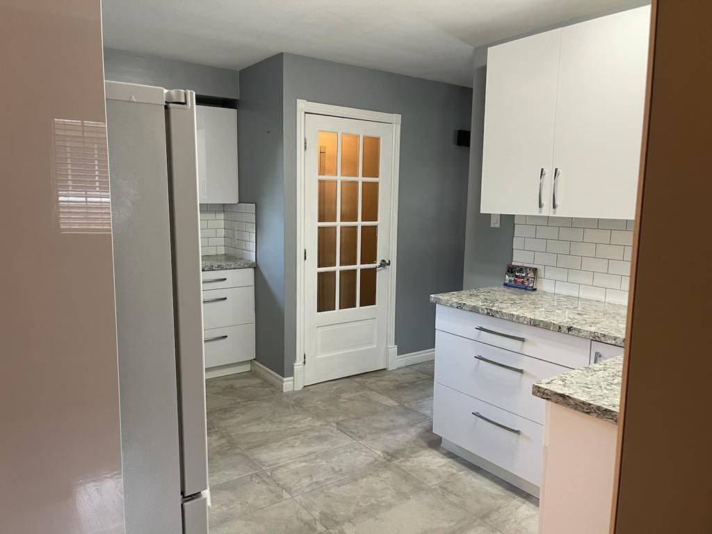 Kitchener, ON N2E 2A6,64 Sandsprings CRES