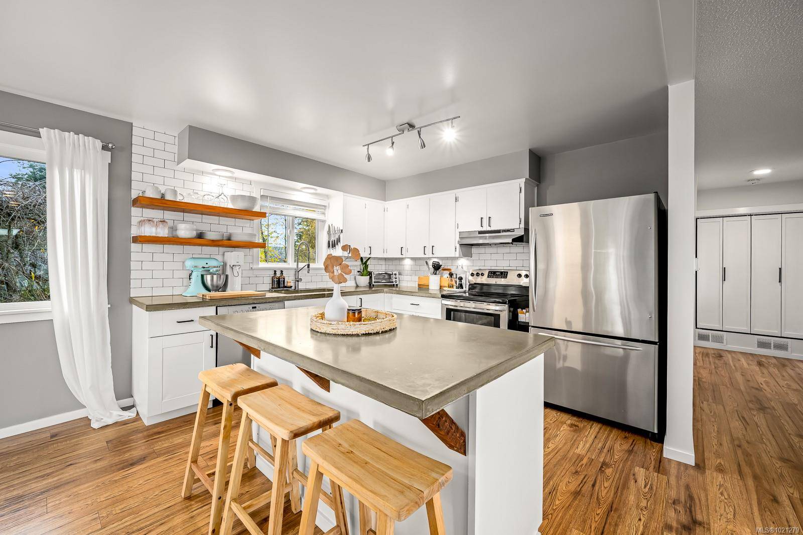 Campbell River, BC V9W 1X4,762 Marina Blvd