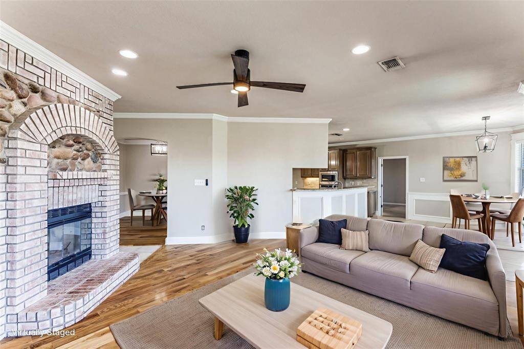 Haslet, TX 76052,200 Applewood Lane