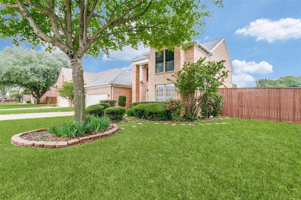 Grapevine, TX 76051,2410 Bowie Lane