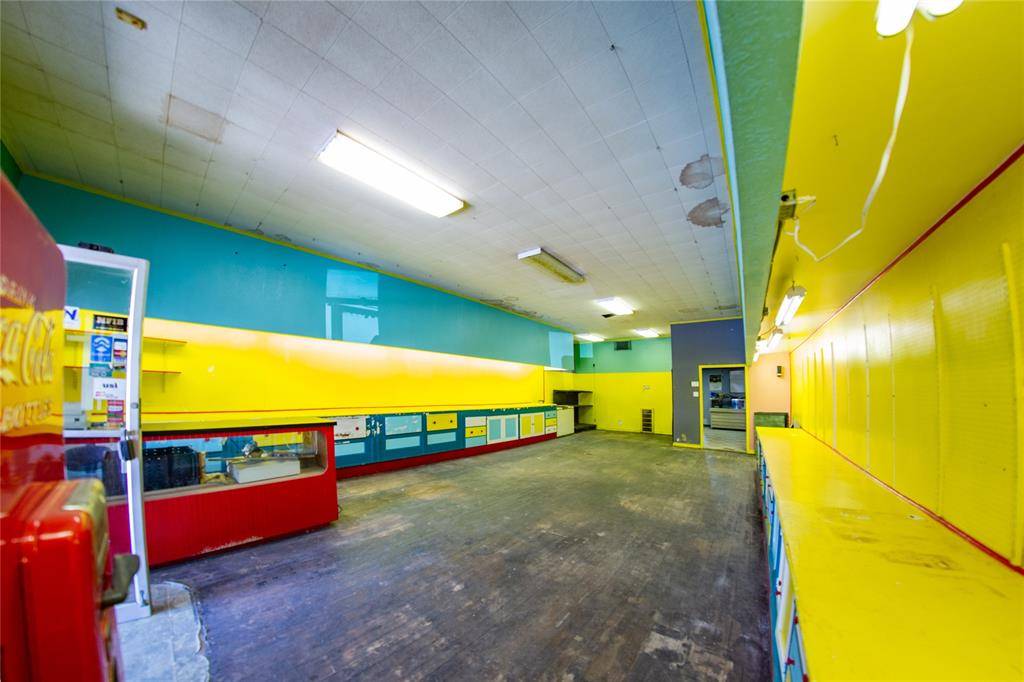 Commerce, TX 75428,1222 Main Street